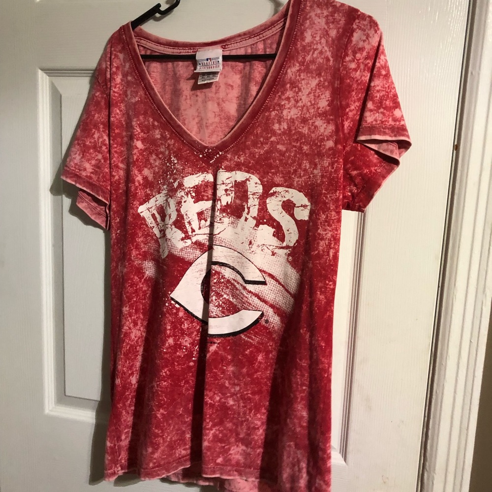 5th & Ocean Genuine Merchandise shirt